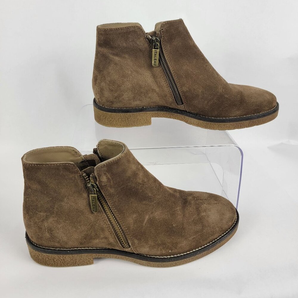 Italeau Women's 8 Foliana Italian Leather Handcrafted Waterproof Ankle Bootie